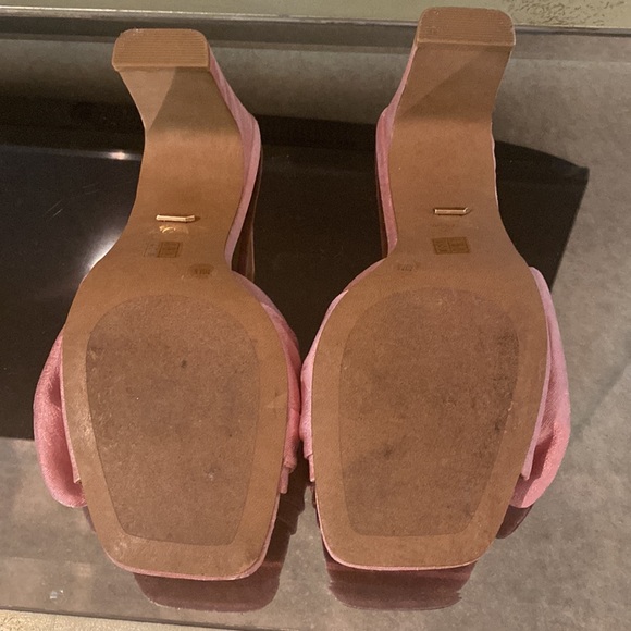 Pink bow heel sandal - Picture 3 of 3